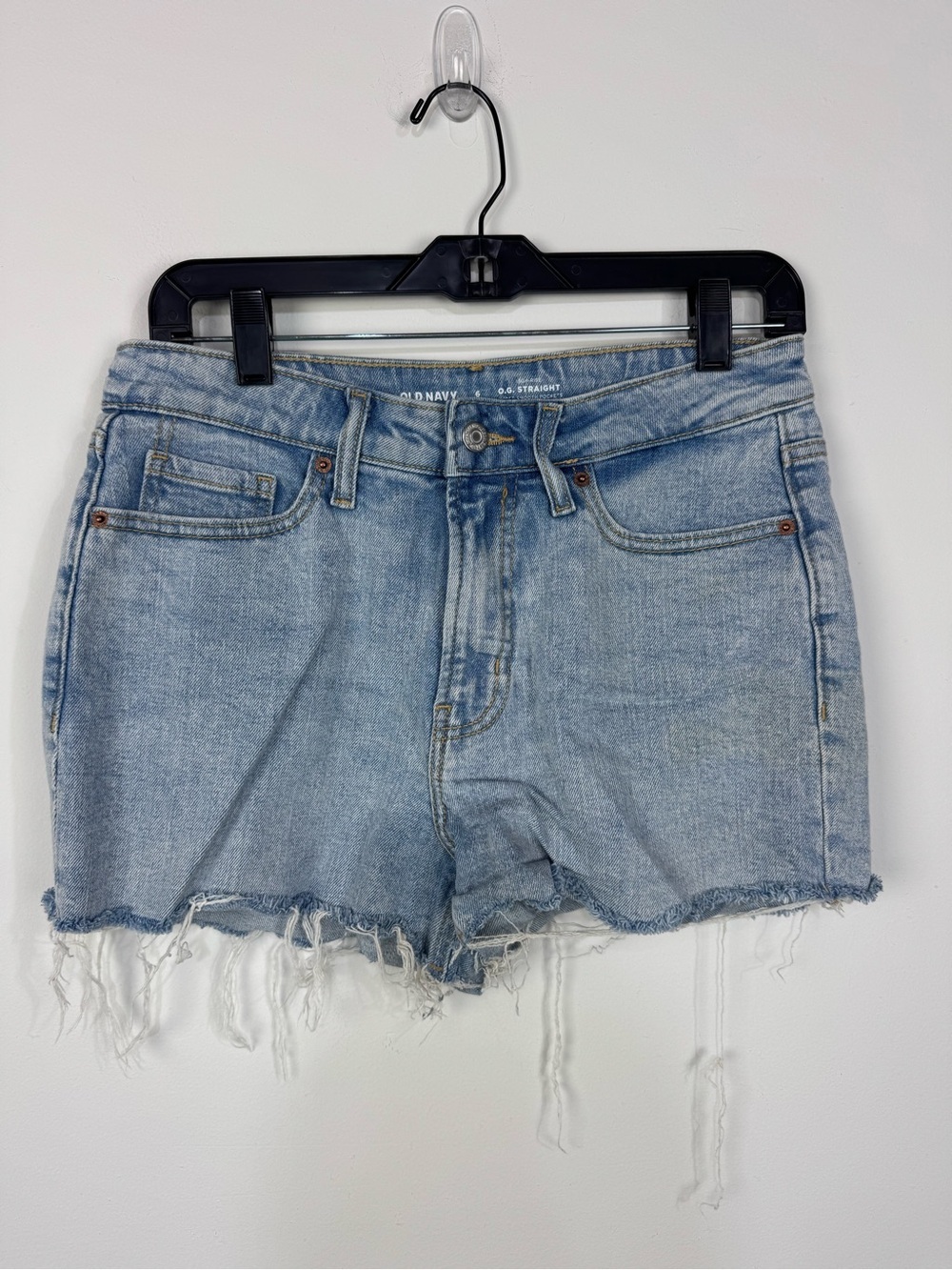 Old Navy O.G straight jean shorts light wash summer raw hem fray